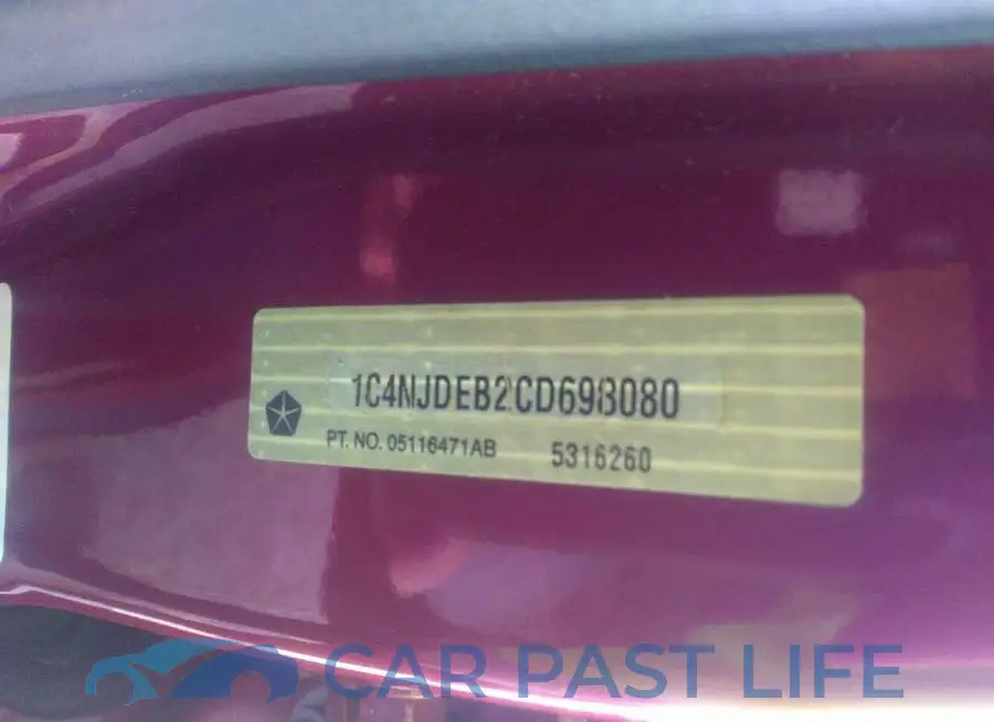 1C4NJDEB2CD698080# 9