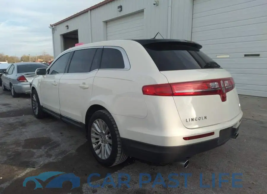 2LMHJ5FR8CBL52670# 3