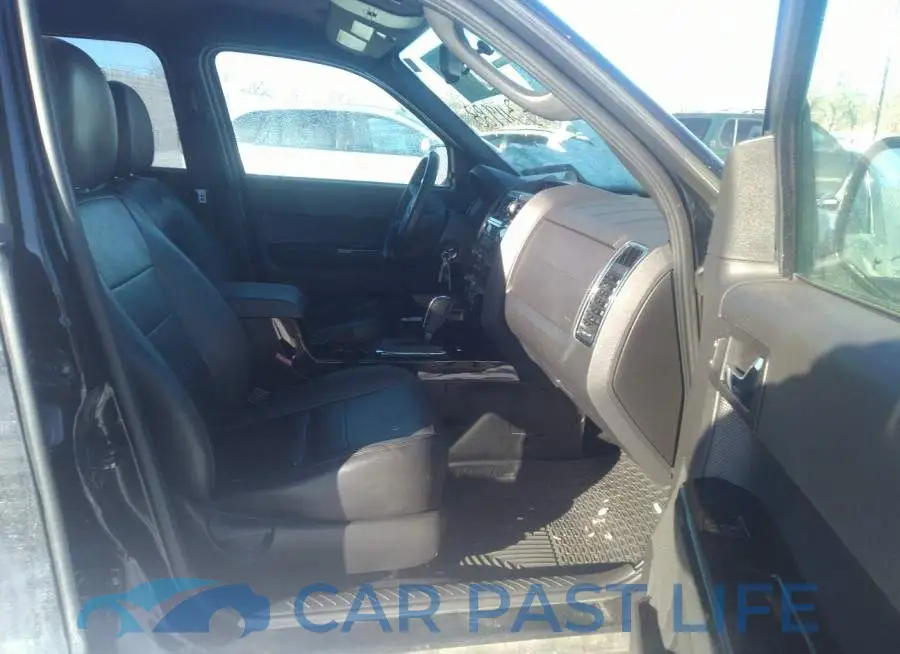 1FMCU9E75CKC47515# 5