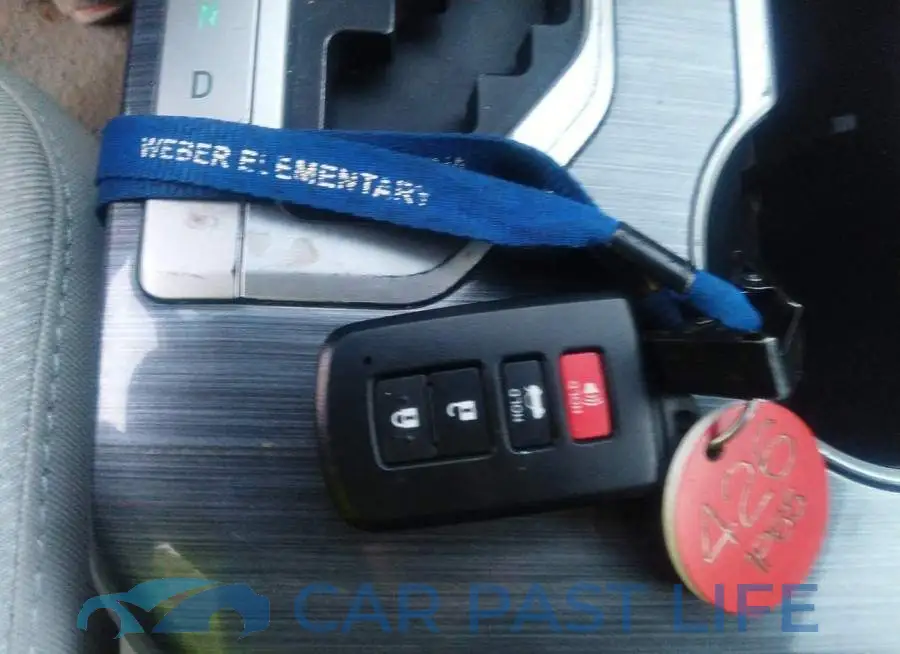 4T1BD1FK9EU119897# 11