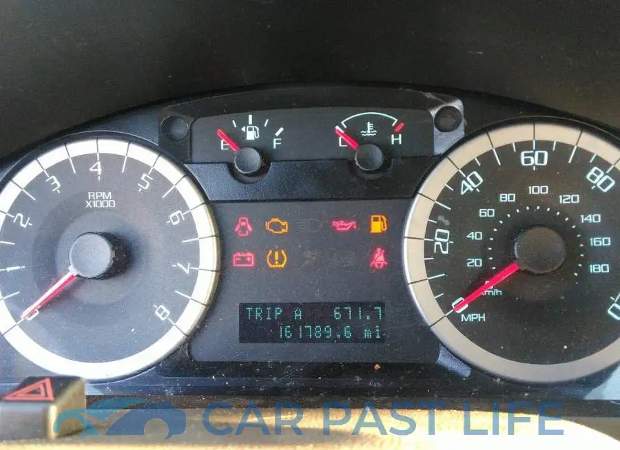 1FMCU9EG8CKC03217# 7