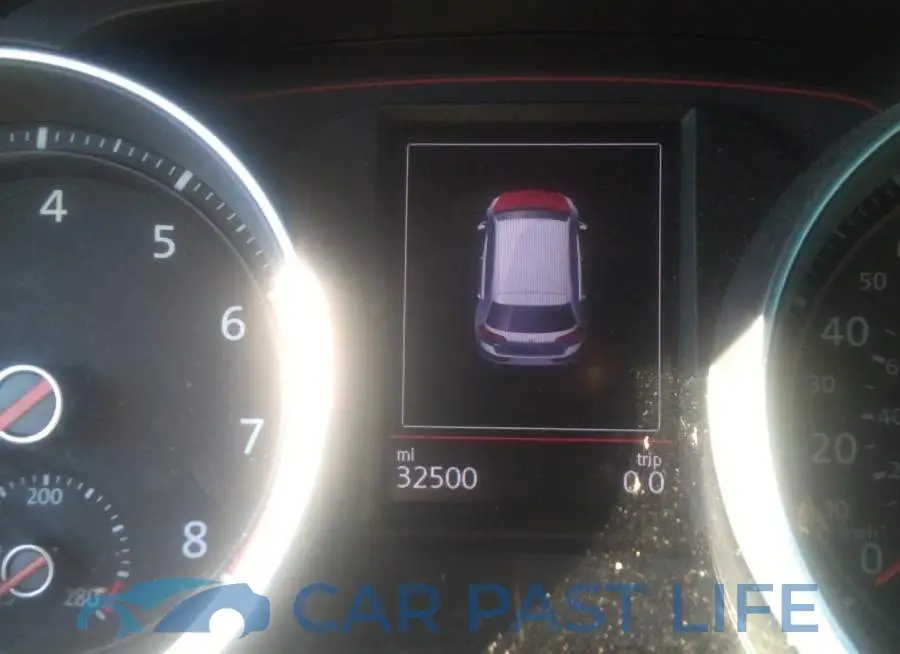 3VW5T7AU3KM010381# 7