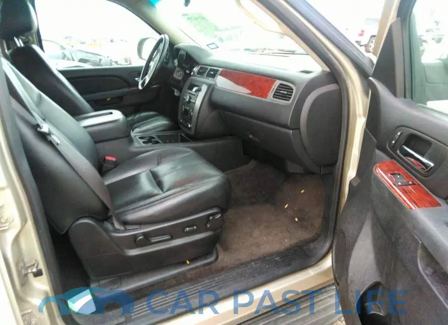 1GKS1CE06DR218062# 5
