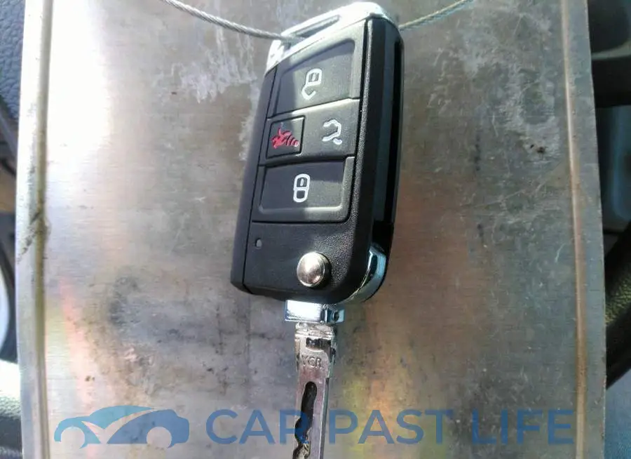 3VW817AU7FM024549# 11