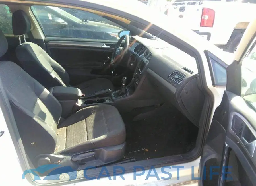 3VW817AU7FM024549# 5