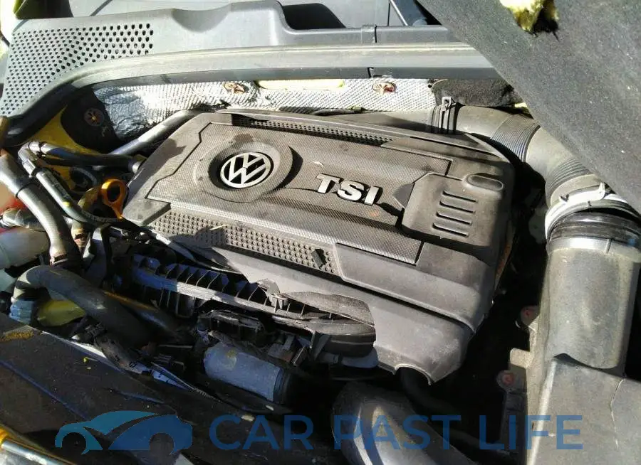 3VW517AT4FM812425# 10