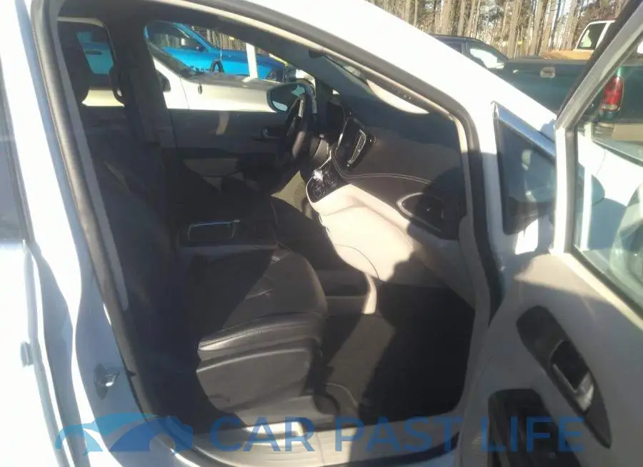 2C4RC1L77NR173900# 5