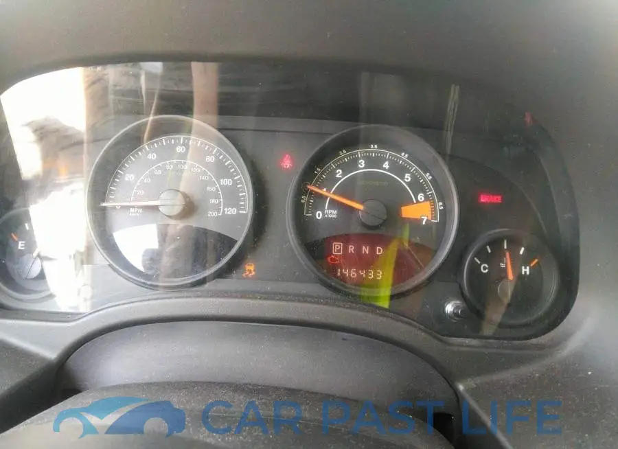 1C4NJRFB6ED601882# 7