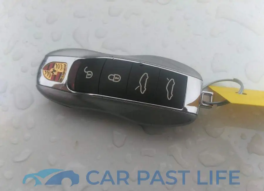WP0AC2A81GK197576# 11