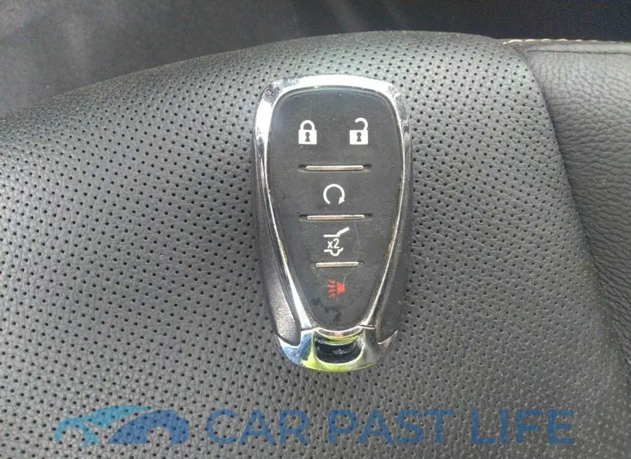 2GNAXNEV1L6265384# 11