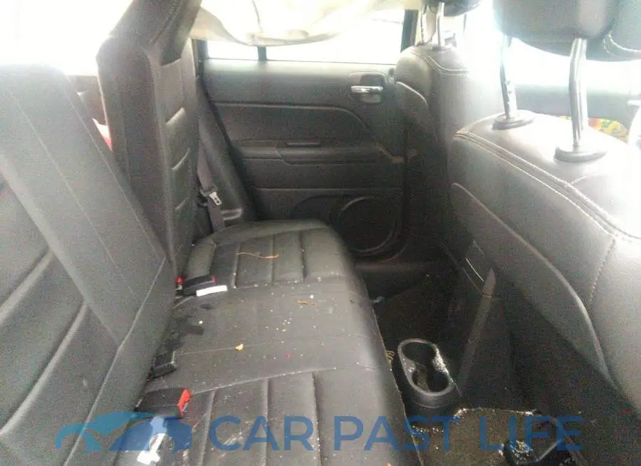 1C4NJRFB5HD196084# 8