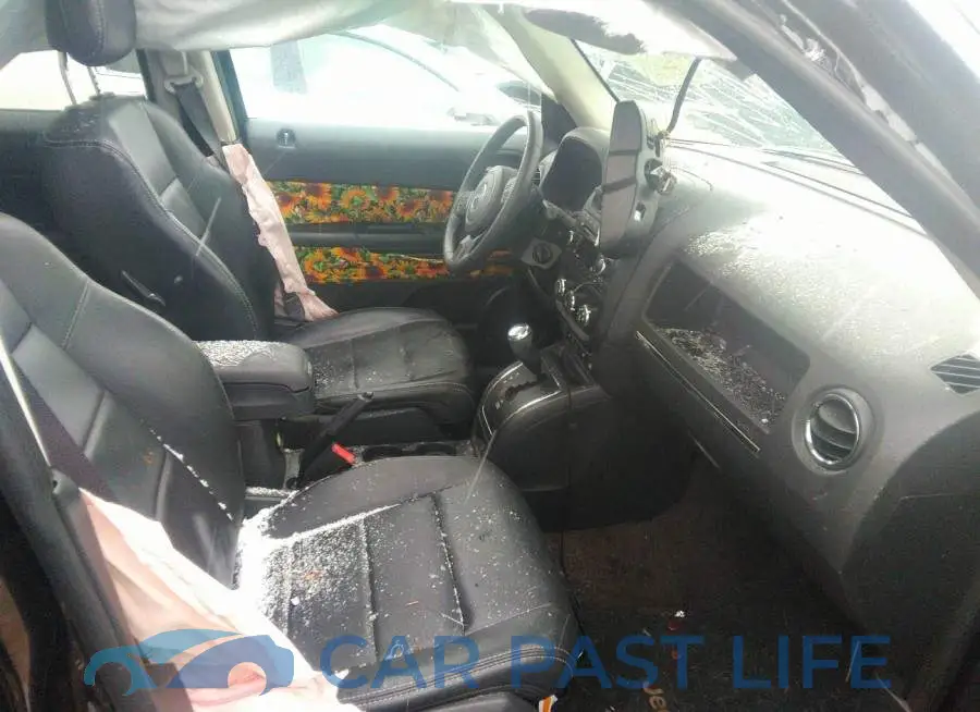 1C4NJRFB5HD196084# 5