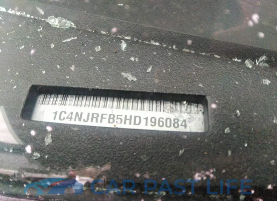 1C4NJRFB5HD196084# 9