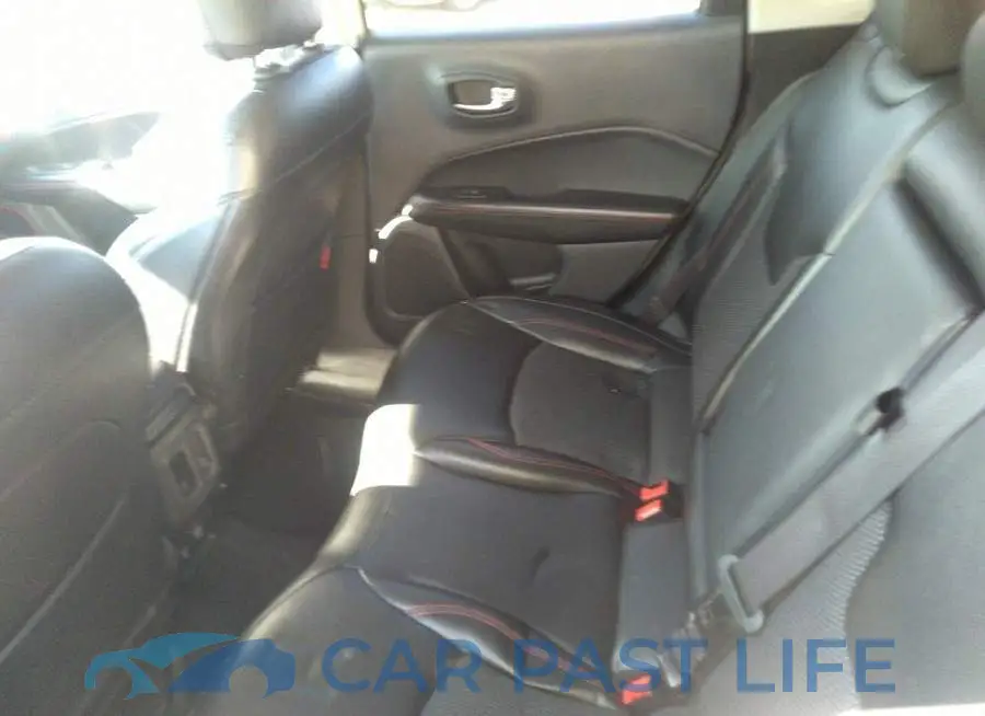 3C4NJDDB5LT171632# 8