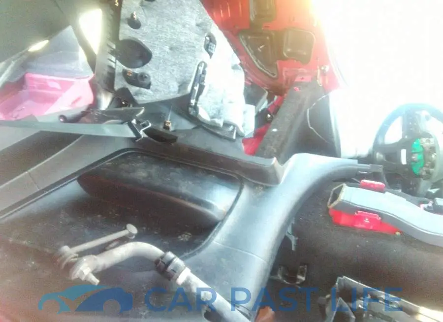 2C3CDZAT9FH724308# 8