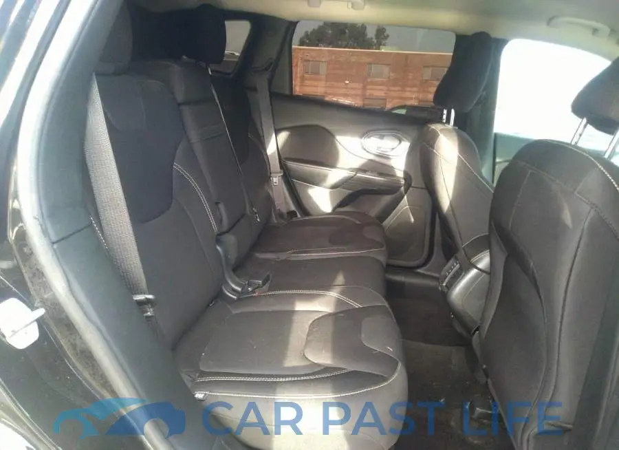 1C4PJMCS9FW524995# 8