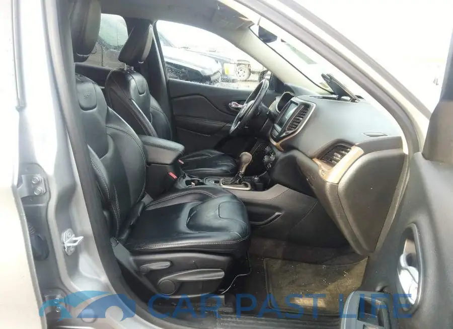 1C4PJMDBXGW285053# 5