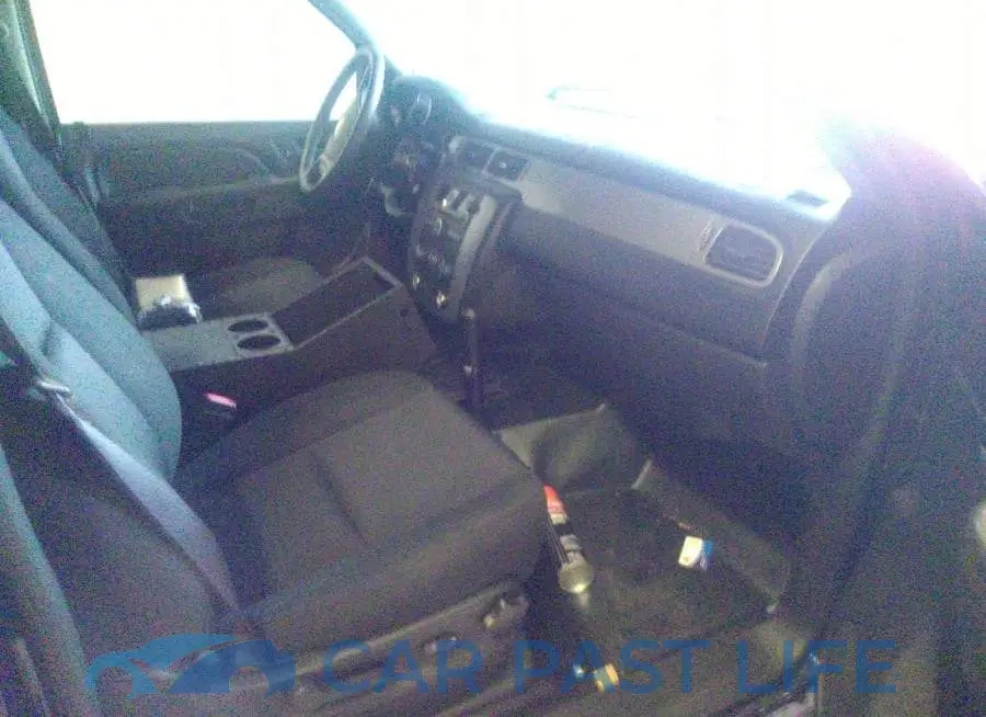 1GNLC2E09DR240116# 5