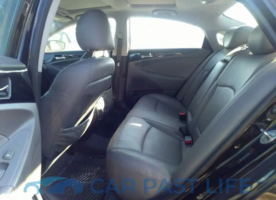 5NPEC4AC2DH592569# 8