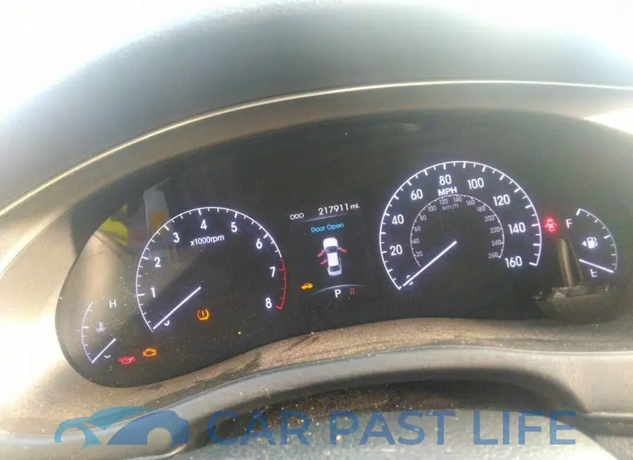 KMHGC4DH4DU225545# 7