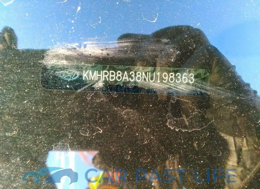 KMHRB8A38NU198363# 9