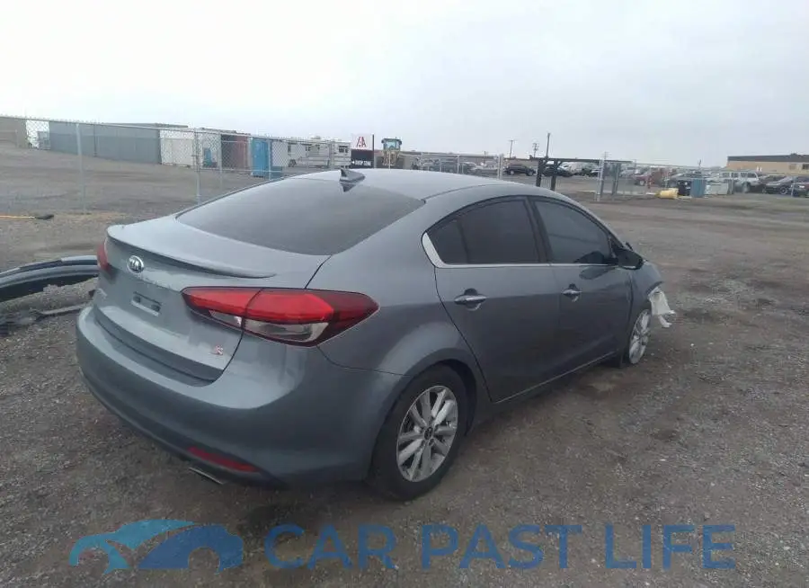 3KPFL4A78HE111418# 4