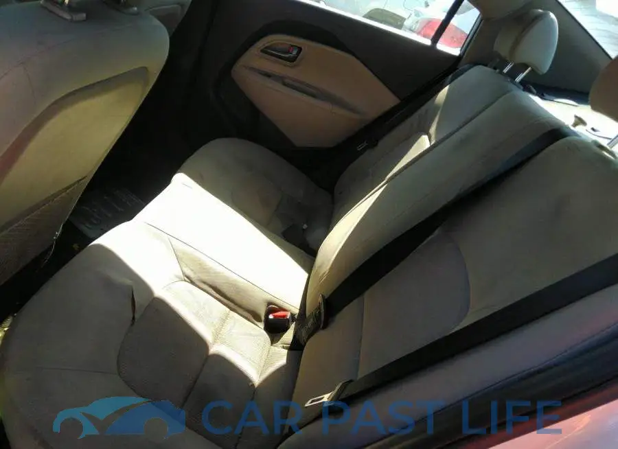 KNADM4A35D6283436# 8