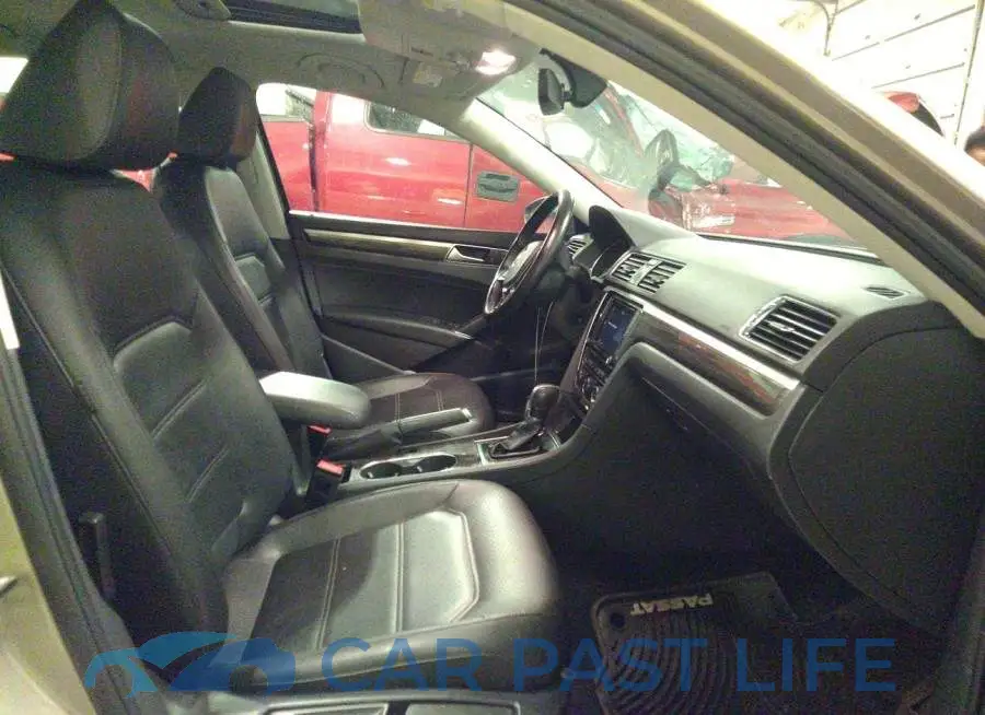1VWBT7A34GC015348# 5