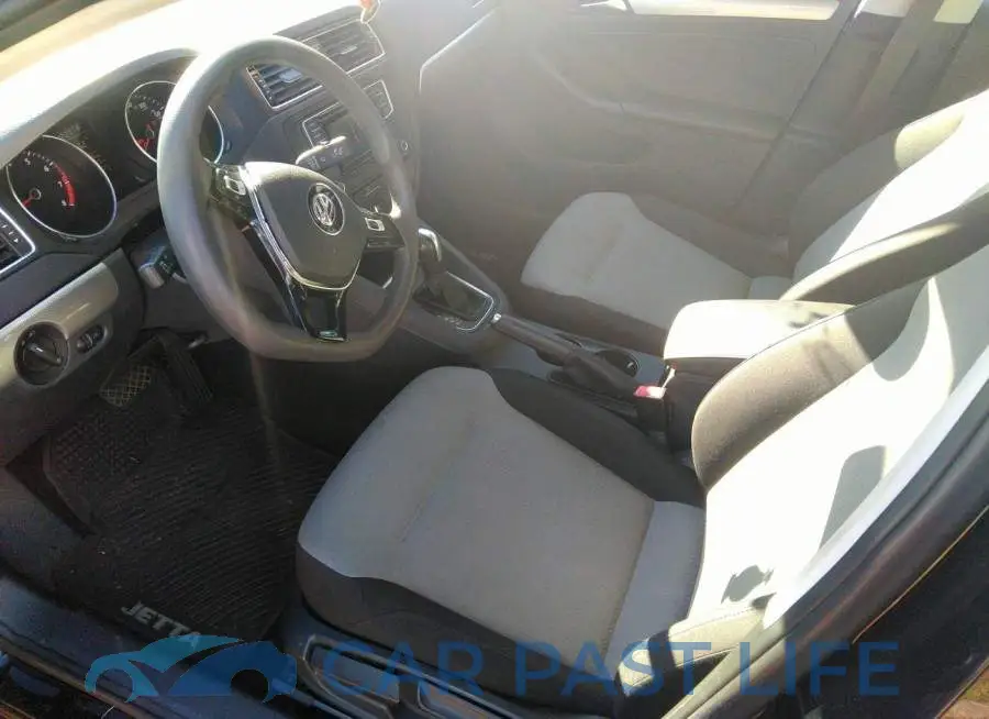 3VW2B7AJ9HM214879# 5