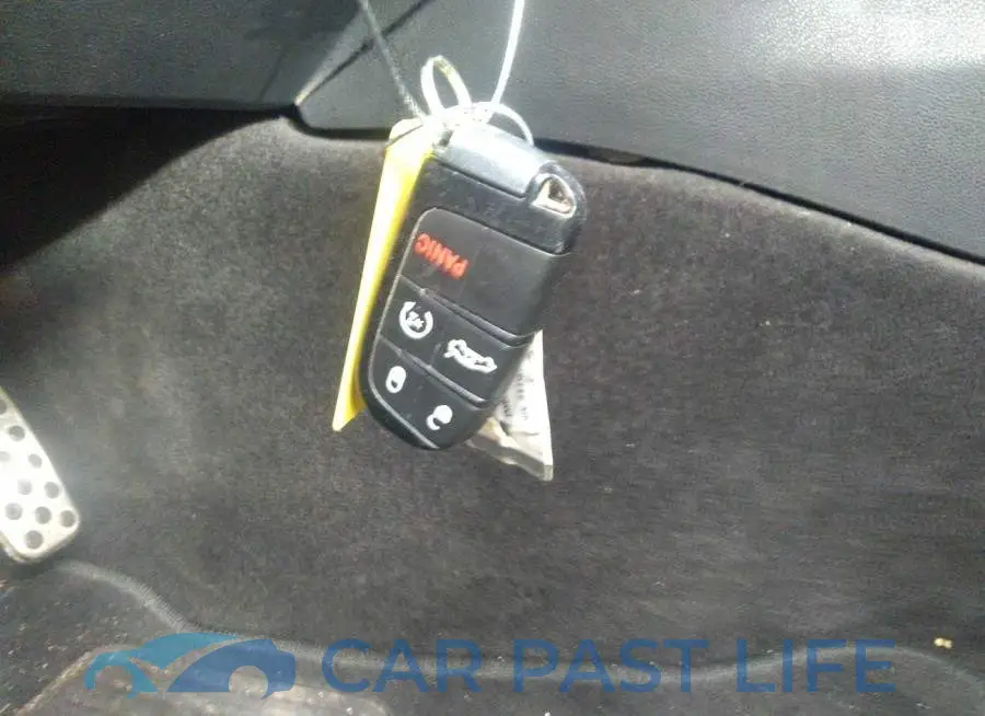 2C3CDXCT1JH340064# 11