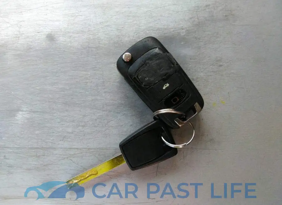1G1PA5SH9E7152281# 11