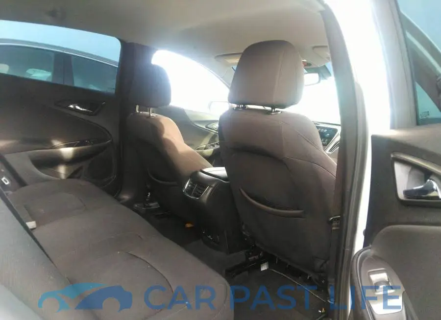 1G1ZD5ST0JF178854# 8