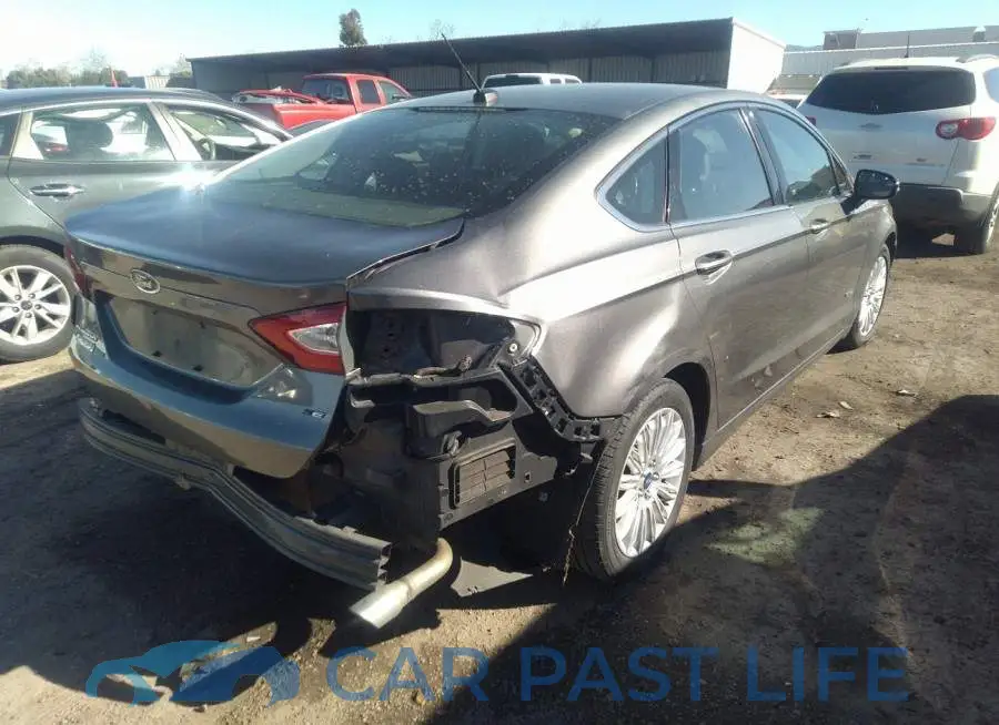 3FA6P0PU9DR351502# 4