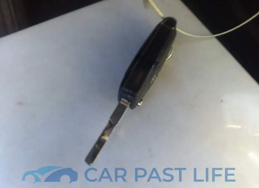 3FA6P0PU9DR351502# 8