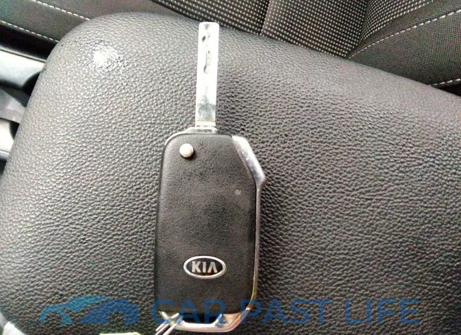 3KPF24AD6KE120845# 11
