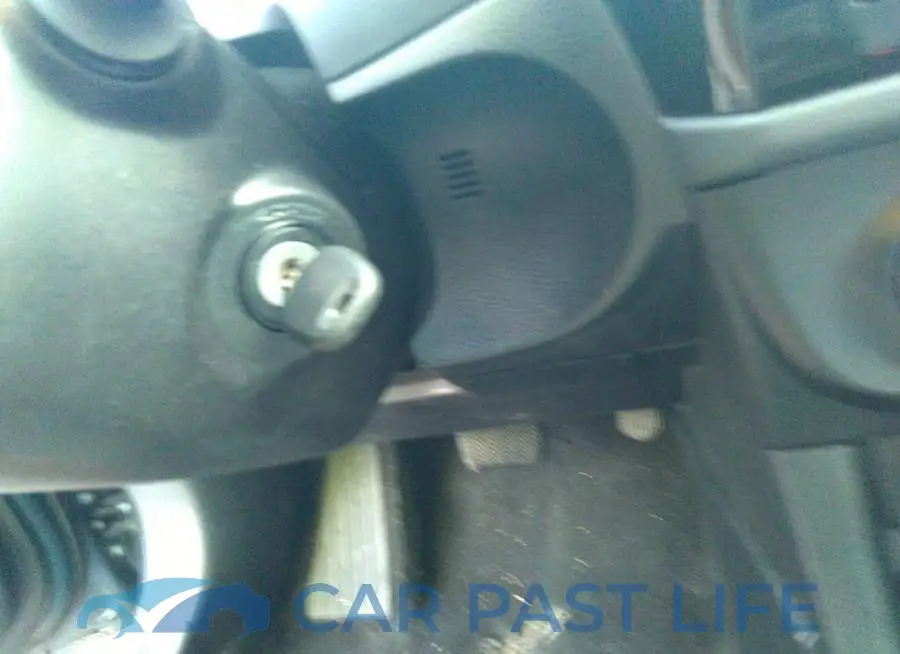 2T1BURHE4GC625132# 11