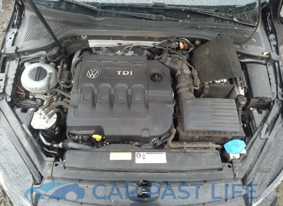 3VW2A7AUXFM052013# 10