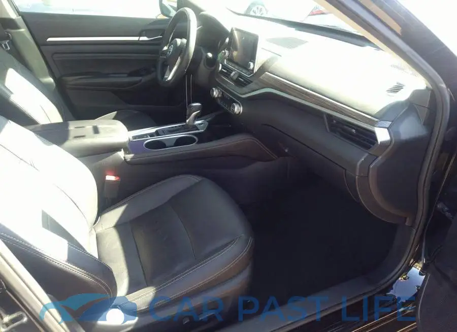 1N4BL4FW8LC141653# 5