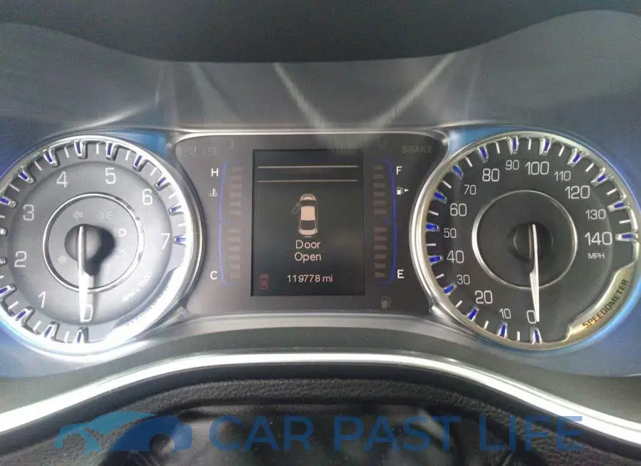 1C3CCCAB4FN761037# 7