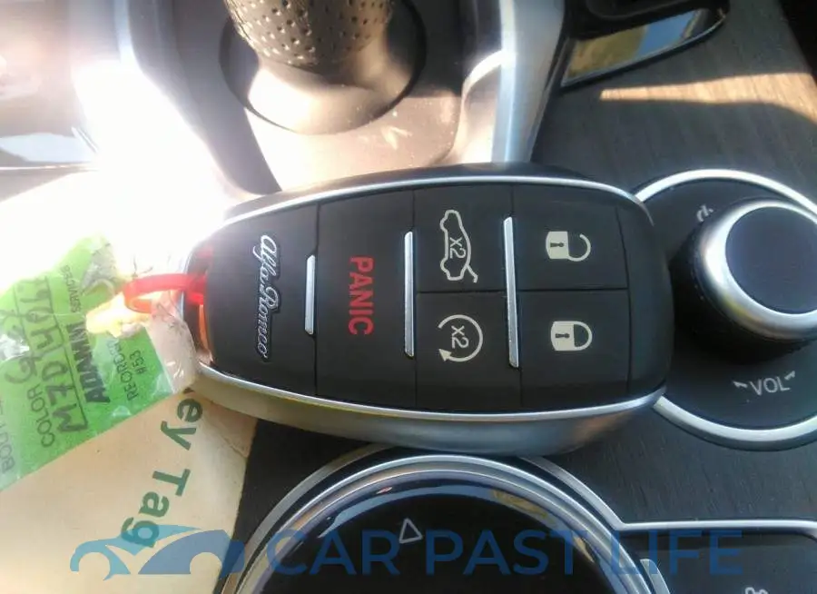 ZASPAKBN5M7D14067# 11