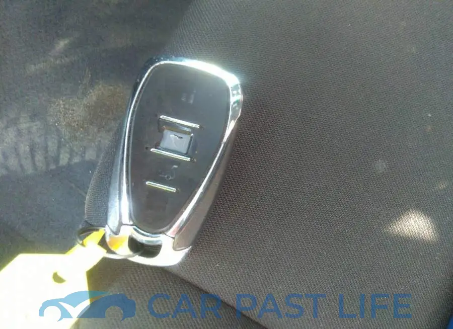 1G1ZB5ST8LF002501# 11