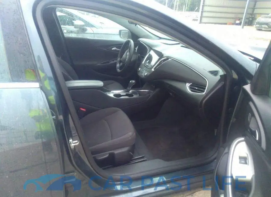 1G1ZD5ST6KF135444# 5