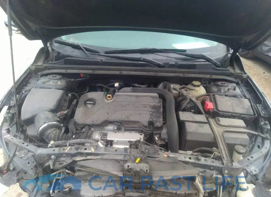 1G1ZD5ST6KF135444# 10