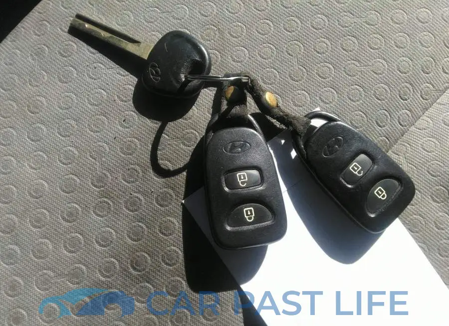 KMHCU5AE9DU082989# 11