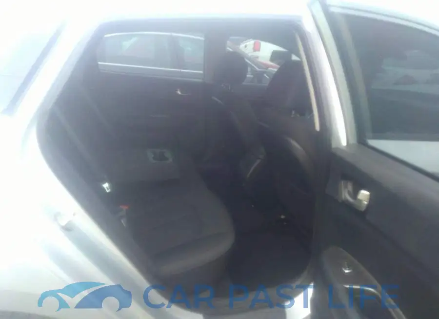 5XXGT4L30KG355366# 8