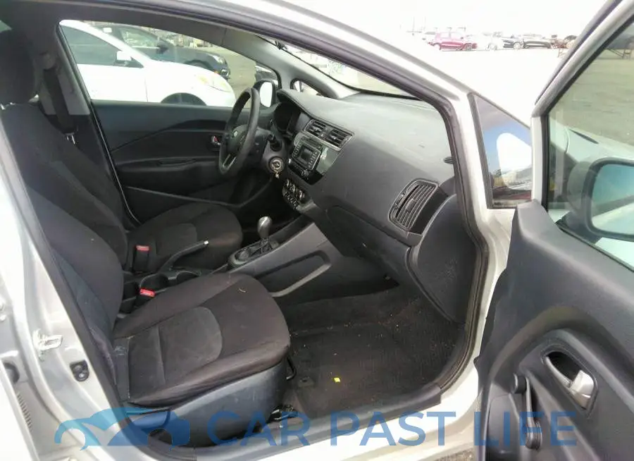 KNADM5A3XG6699492# 5