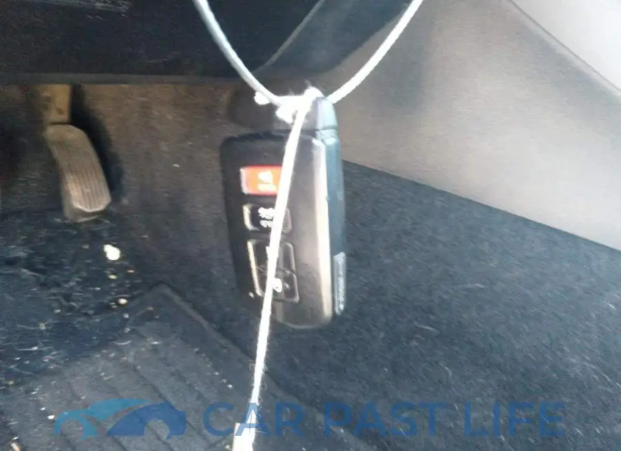 4T1BD1EB5EU024044# 11