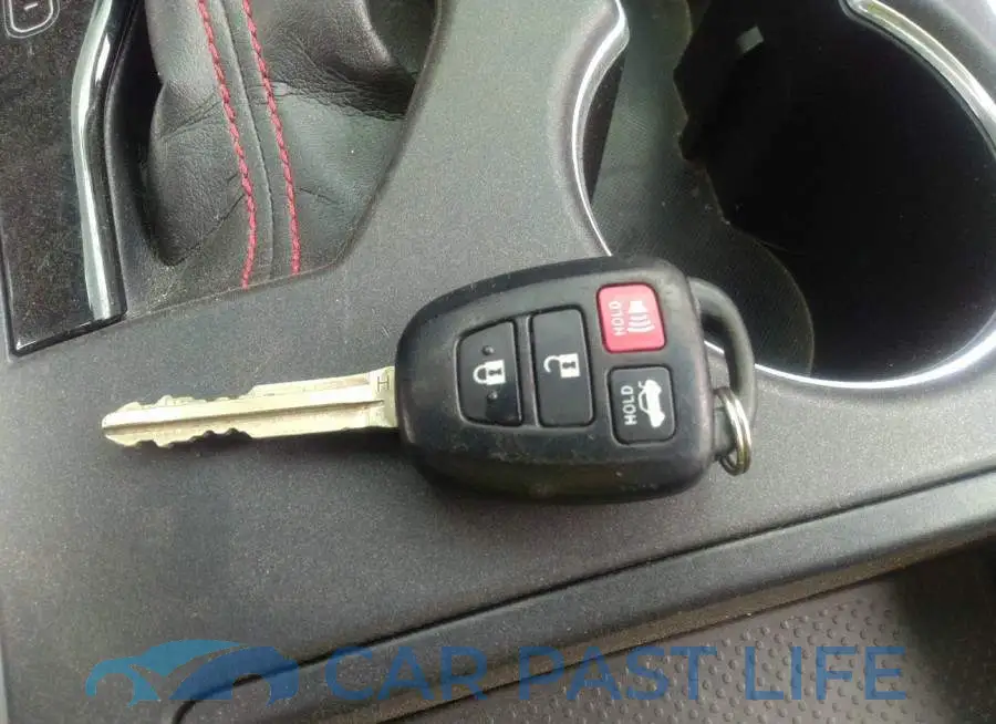 4T1BF1FK1FU028845# 11