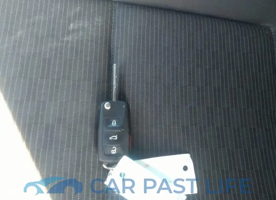 WVGBV3AX7DW560281# 8