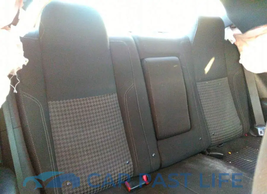 2C3CDZAG0FH819438# 8